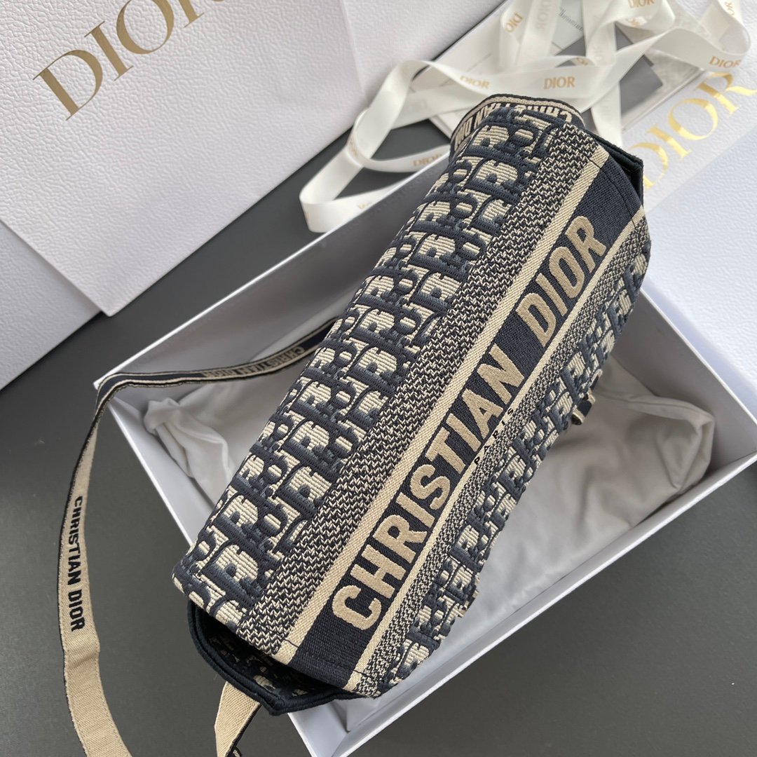 Diorcamp Messenger Bag M1241 - Image 5