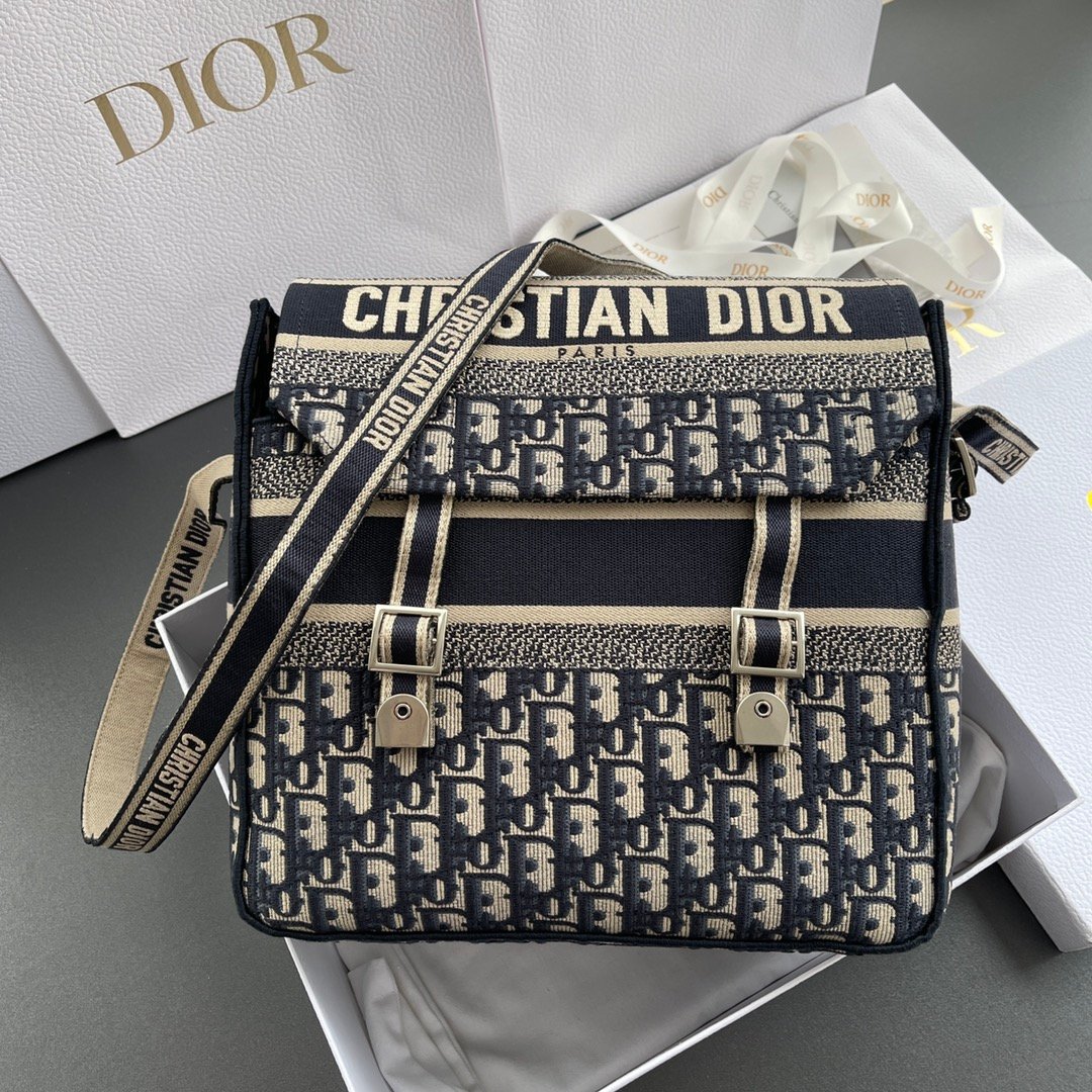 Diorcamp Messenger Bag M1241