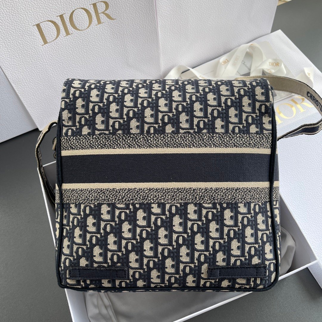 Diorcamp Messenger Bag M1241 - Image 3