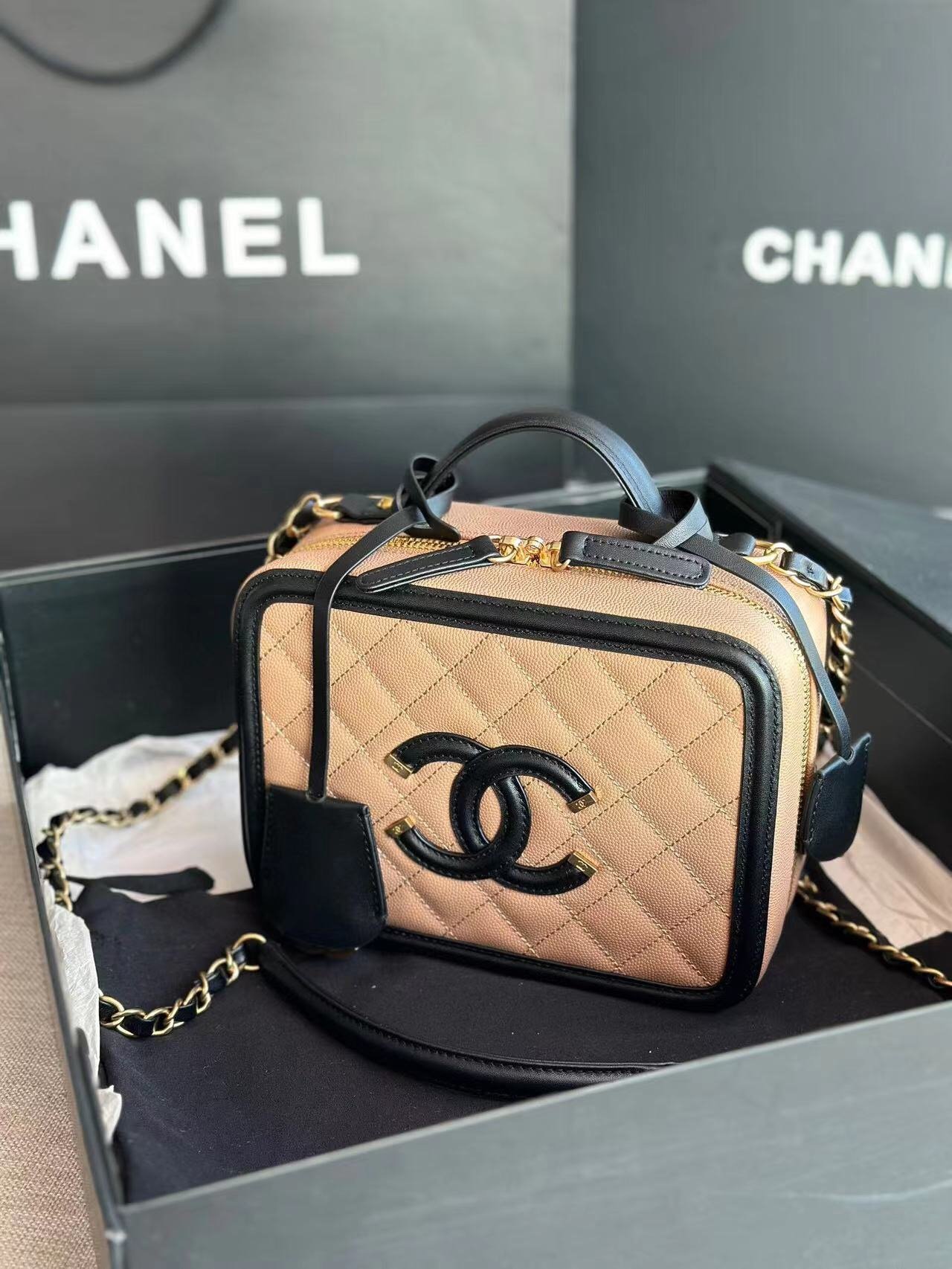 Chanel New Bag - Image 3