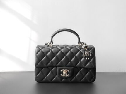 ￥ new upgraded version
Cf wrist cover bag