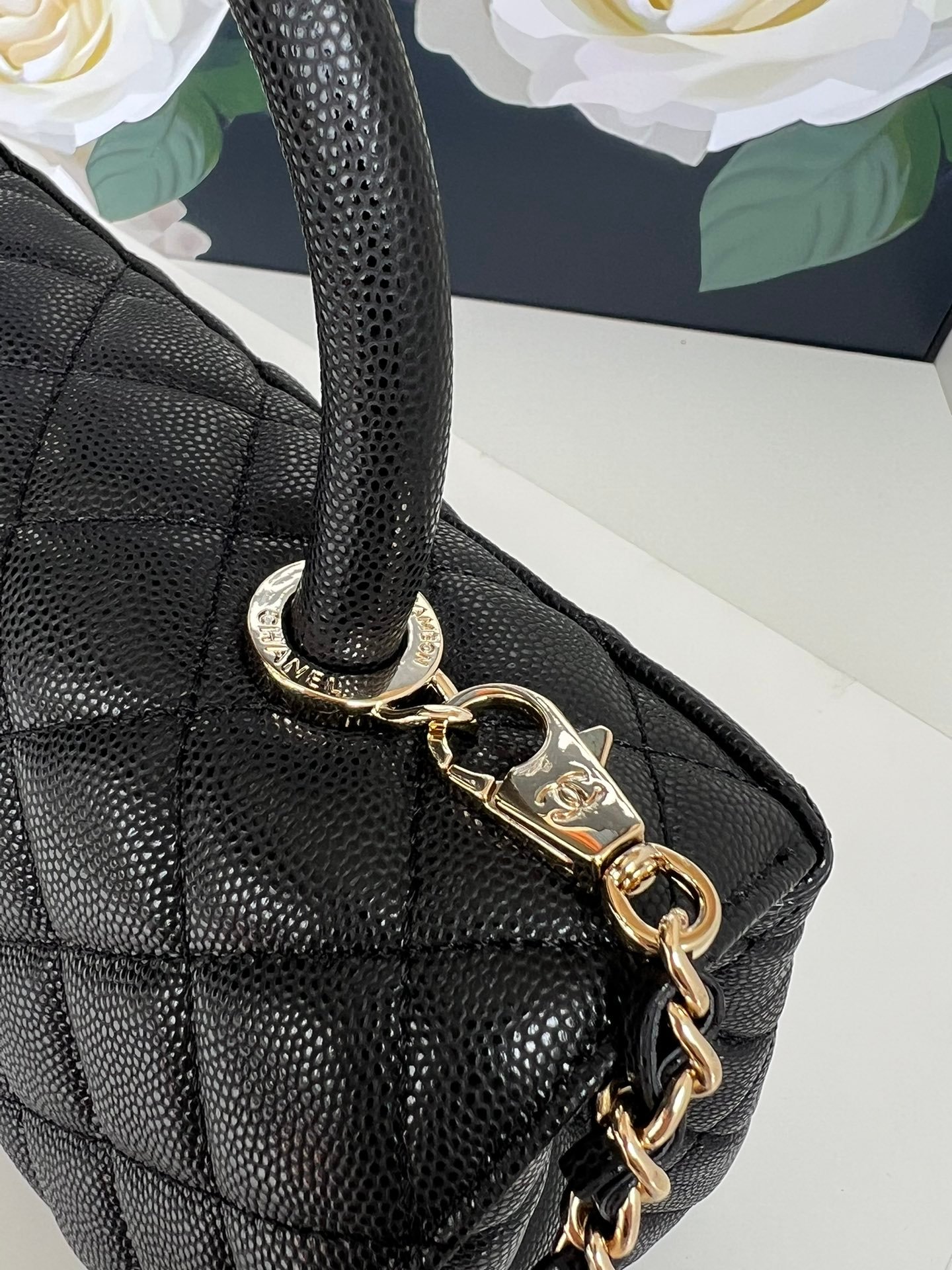 2024K new model 92990 car side with lambagskin inside and mouth cover handbag - Image 4