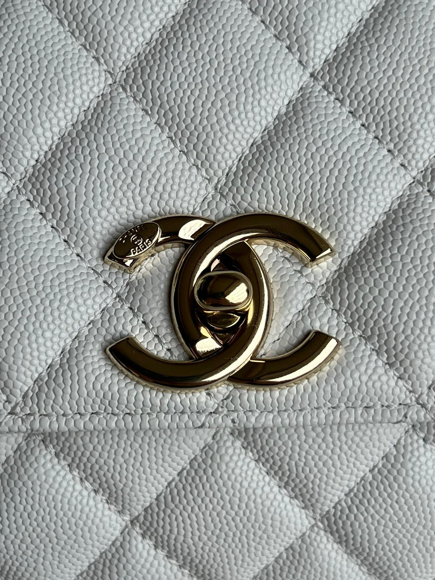 2024K new model 92991 car side with lambagskin inside and mouth cover handbag - Image 5