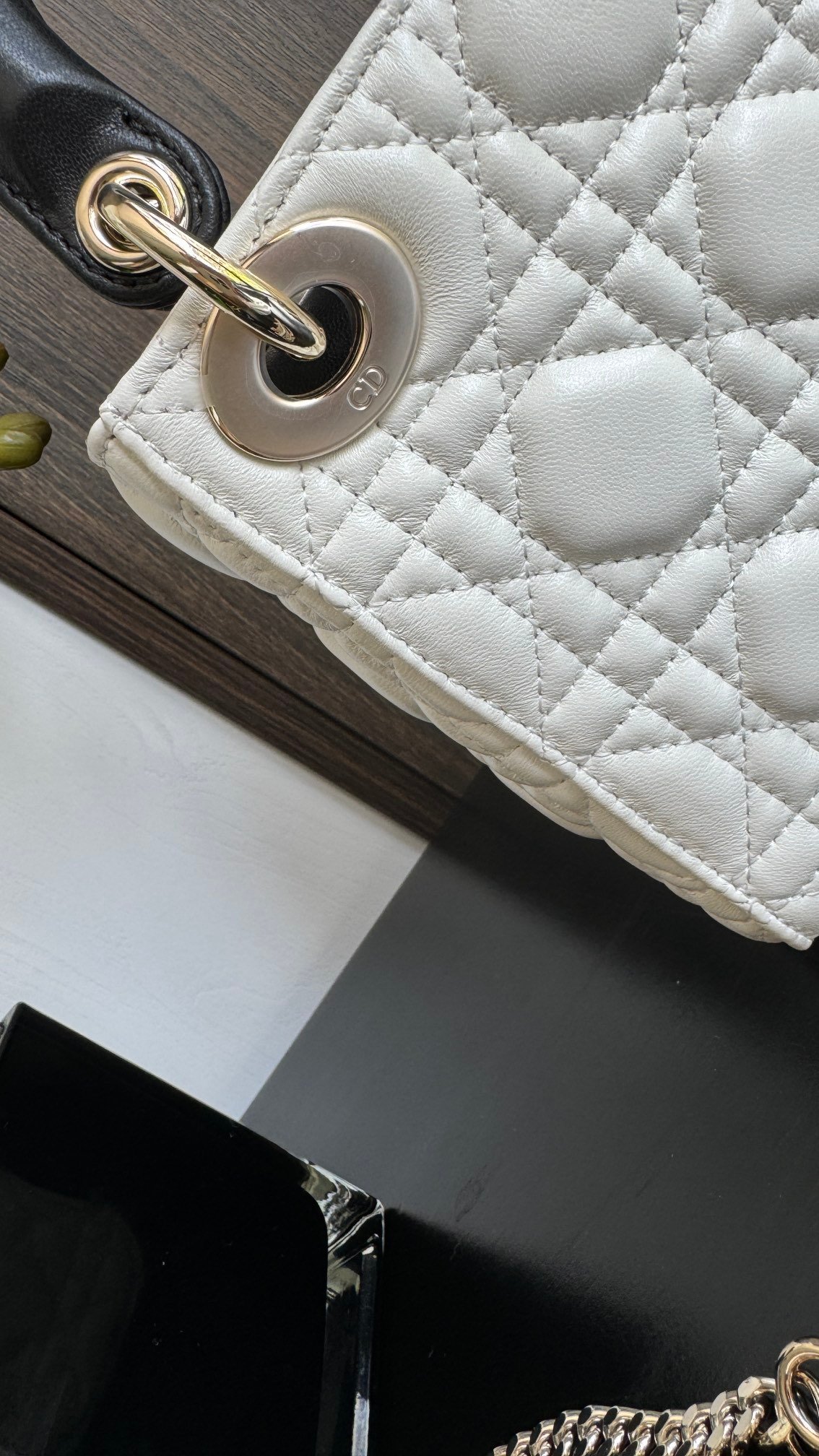 Lady Diana white with black enamel buckle in stock M6603 - Image 6