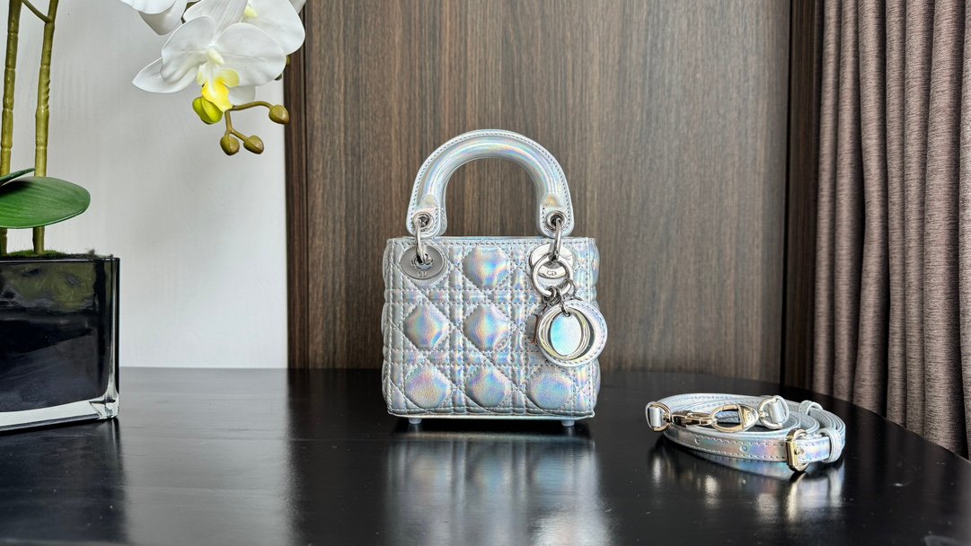 Lady Dior Mini Bag M6601 - Image 2