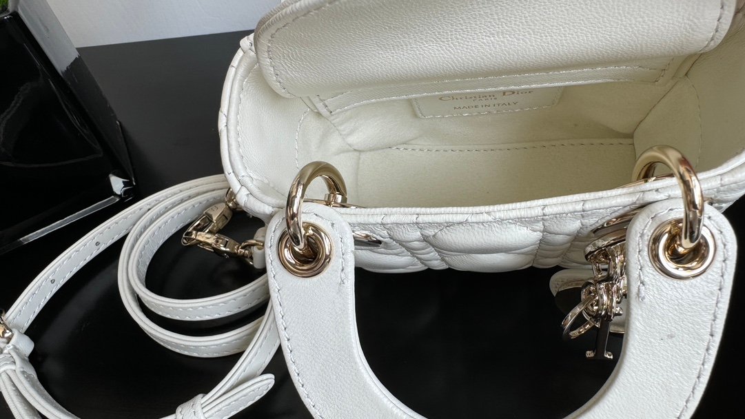 Lady Dior Mini Bag M6601 - Image 8