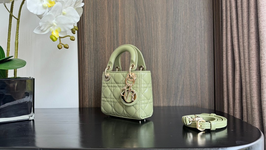 Lady Dior Mini Bag M6601 - Image 4
