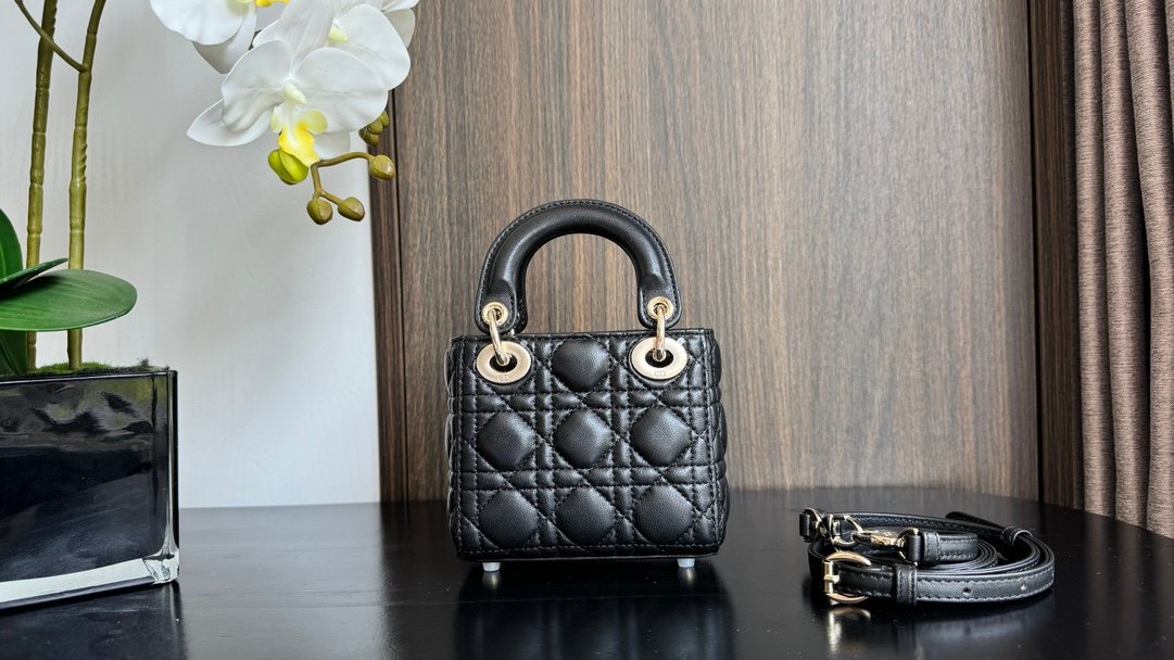 Lady Dior Mini Bag M6601 - Image 6