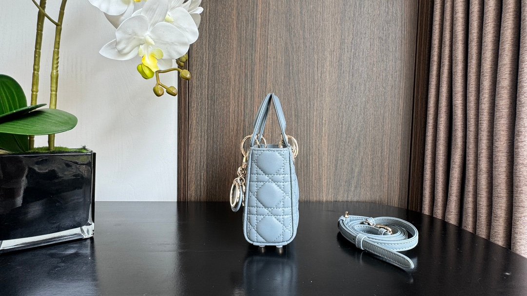 Lady Dior Mini Bag M6601 - Image 5