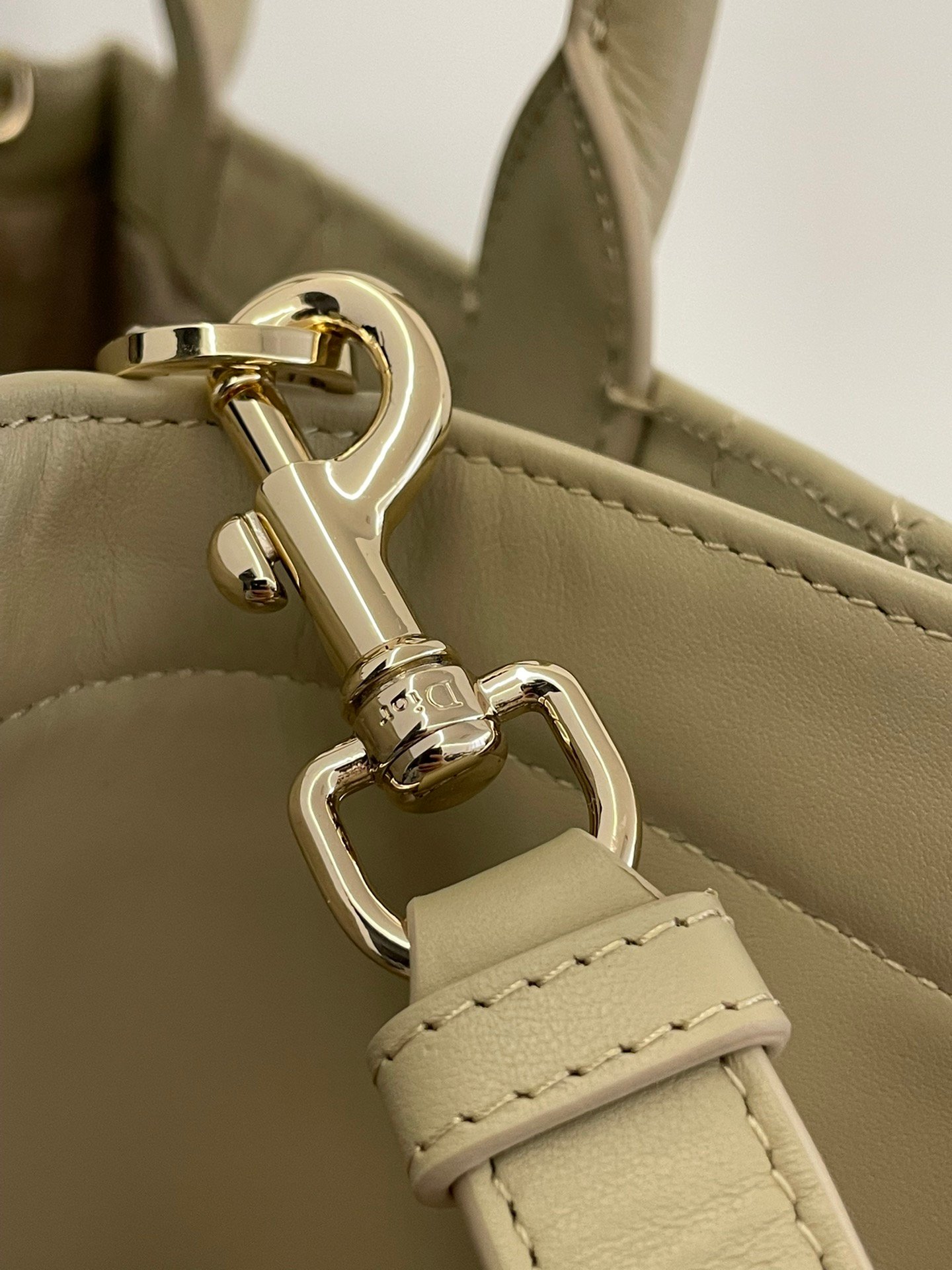 Medium cream apricot M9214 - Image 3