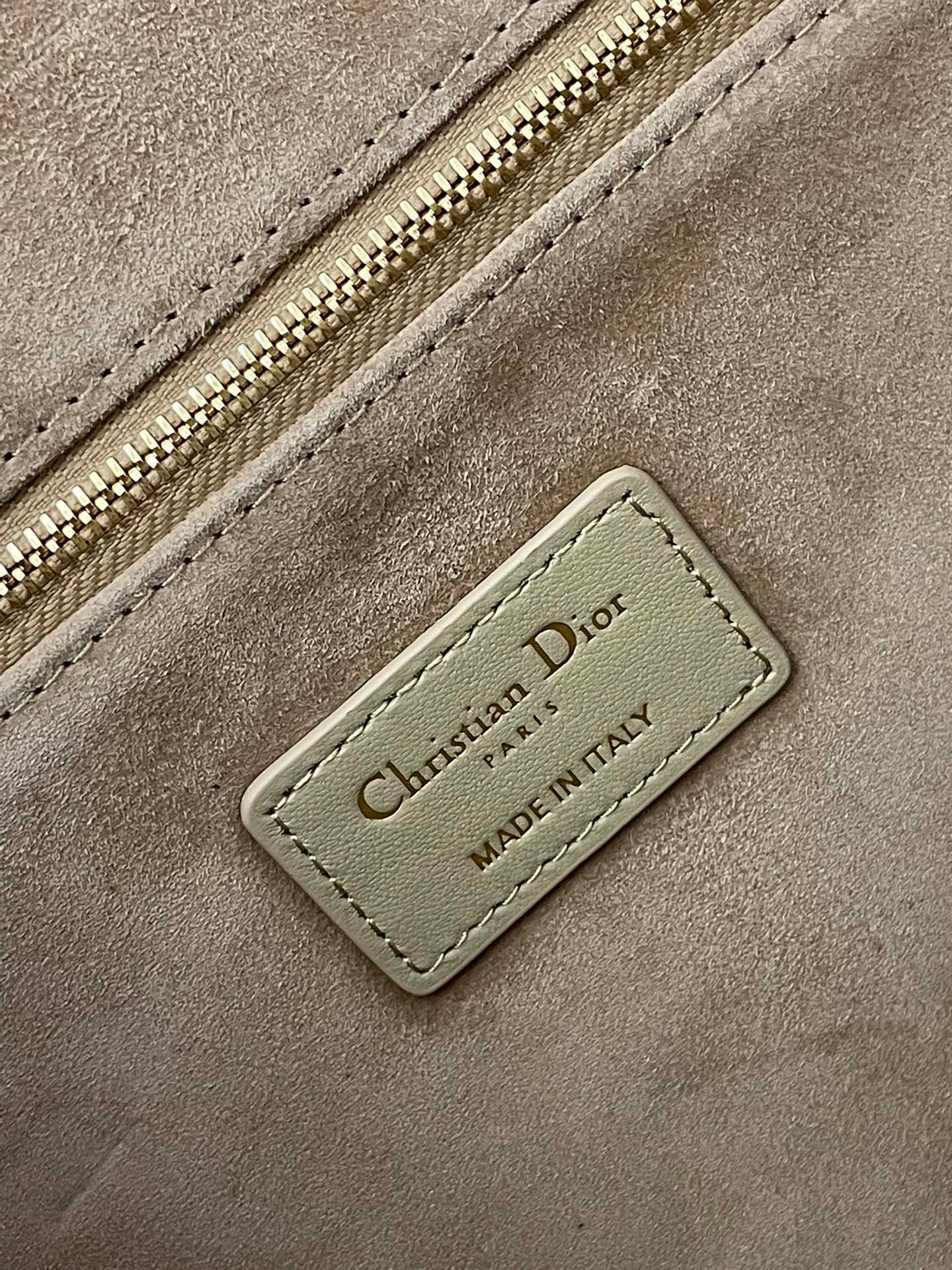 Medium cream apricot M9214 - Image 9