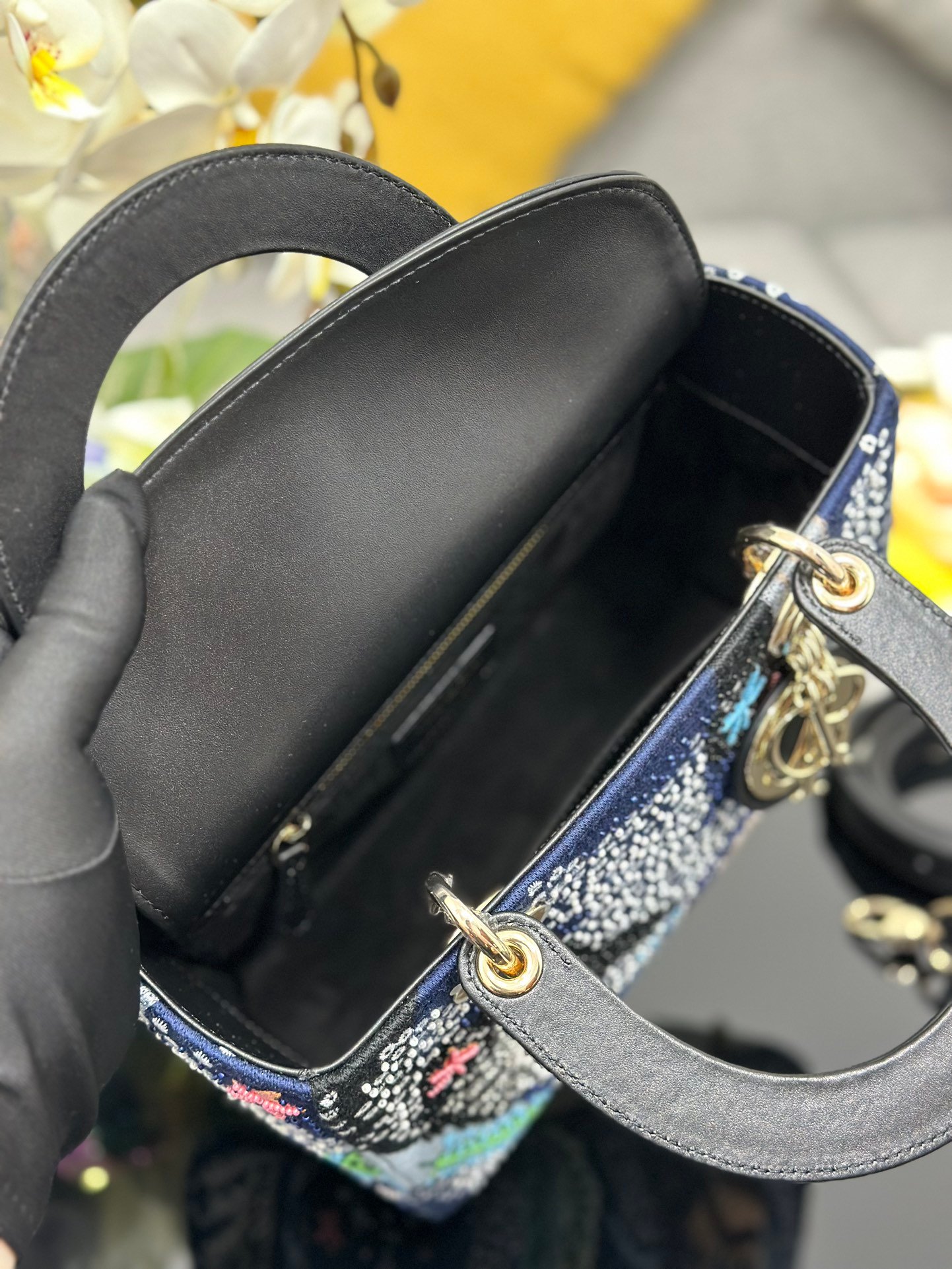 Dior M0565 - Image 8