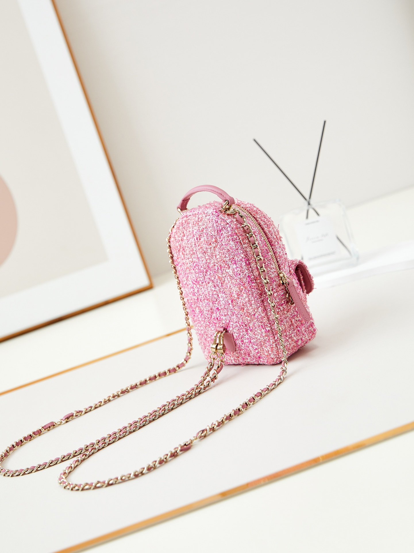 Chanel 24cA mini lychee pattern small shoulders. - Image 4