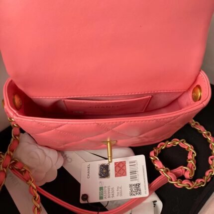 Chanel23ssai and this retro love lock are in love with AS3979 small