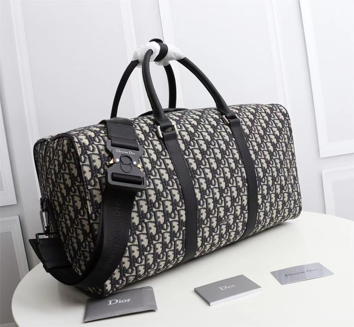 New for the season, this dior lingot 50 handbag is practical yet elegant and distinctive