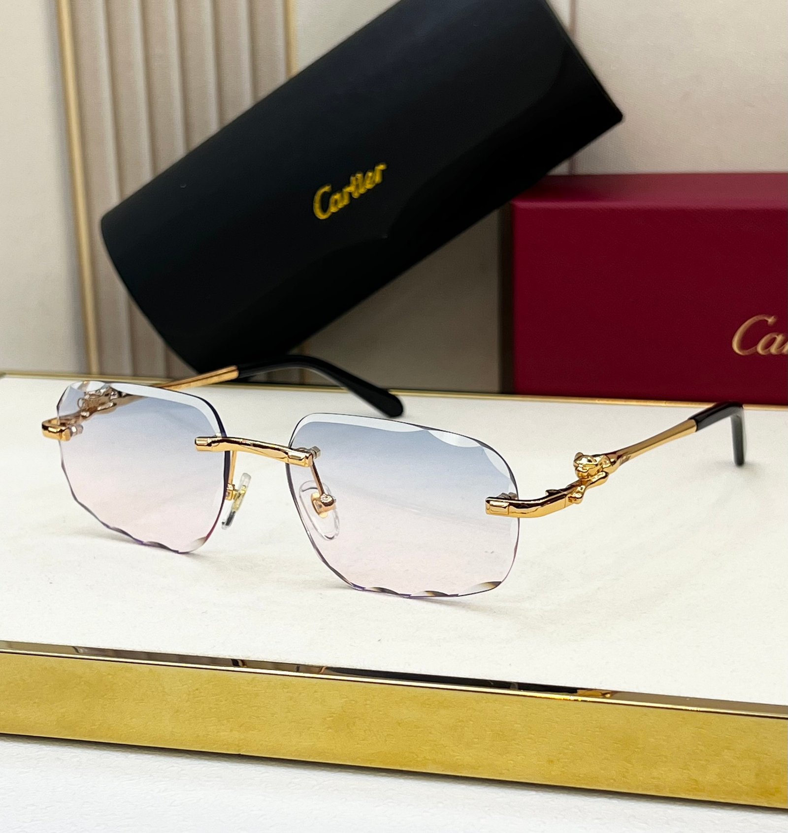 Cartie
MODEL:CT0281O
SIZE:55口18-135