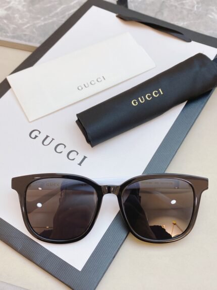 Re-order arrives, [GUCC] MODEL: GG1001SK, SIZE: 55 port 19-145