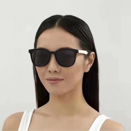 Re-order arrives, [GUCC] MODEL: GG1001SK, SIZE: 55 port 19-145