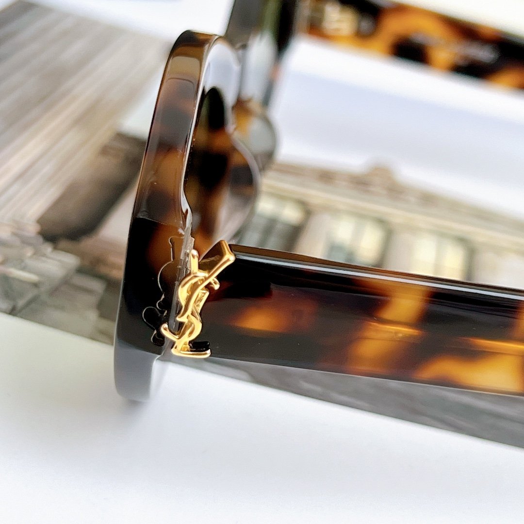 SAINT LAUREN* Higher version
Mod: SL M136
SIZE: 52 ports 22-140 - Image 6