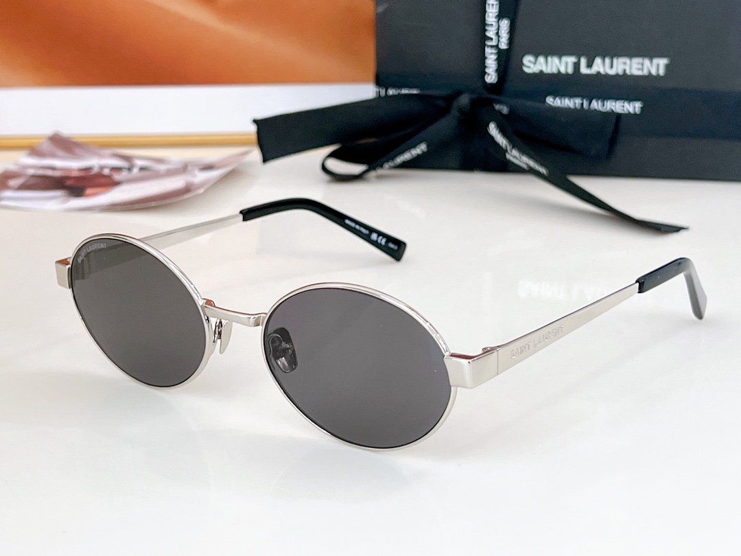 SAINT LAUREN*
MODEL:SL692
SIZE:54口21-145