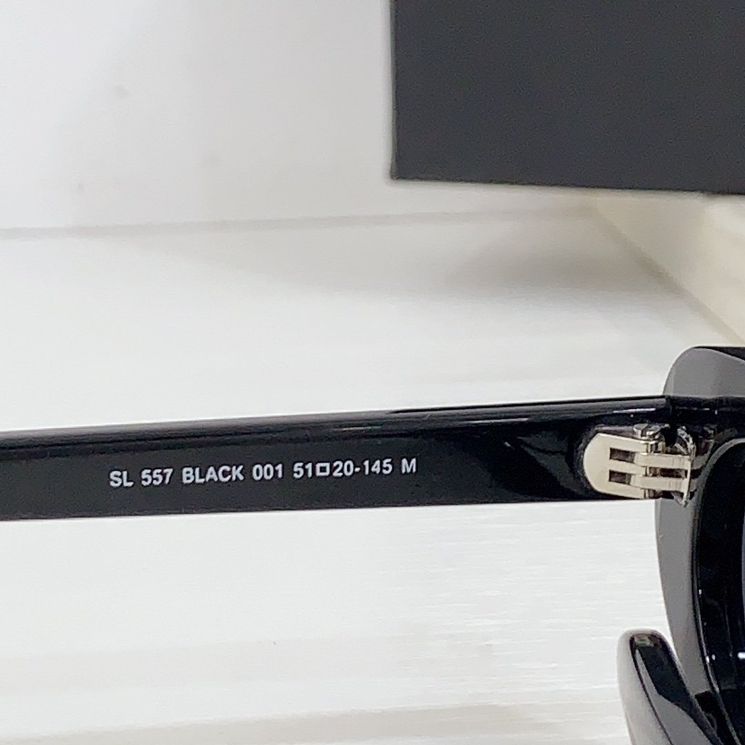 Saint Laurent Mod: SL557 Details - Image 4