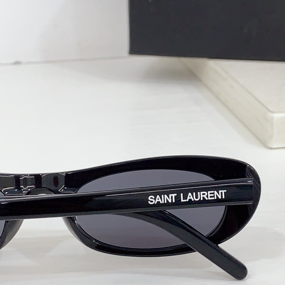 Saint Laurent Mod: SL557 Details - Image 8