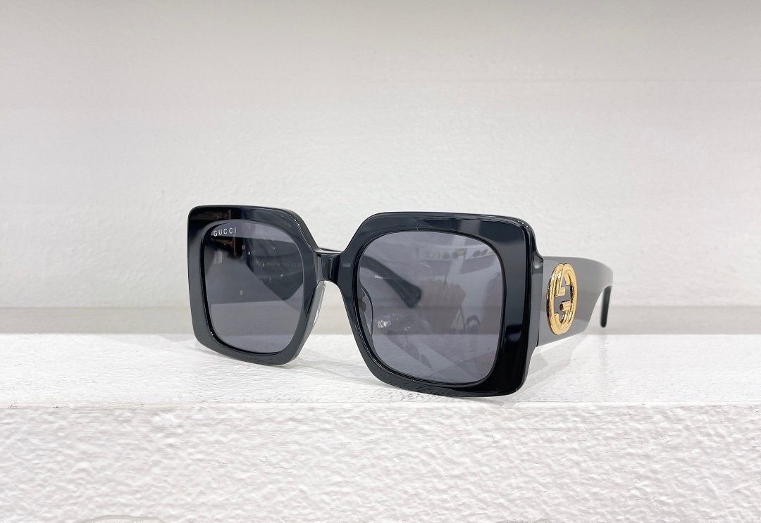 Gucc Model: GG1330SSIZE: 55 口 22-142