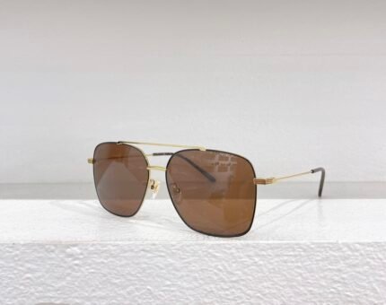 Gucc Model: GG1053sksize: 61 口 14-150