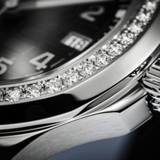 Black dial with black silicone strap watch 38.8 mm - Image 25