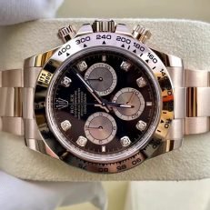 The Oyster Perpetual Cosmograph Daytona in 18 ct Everose gold features a diamond-set gloss black and sunrise gold dial and an Oyster bracelet with an engraved tachymeter on an 18-carat Everose gold bezel. -m126505-0002 40mm - Image 21