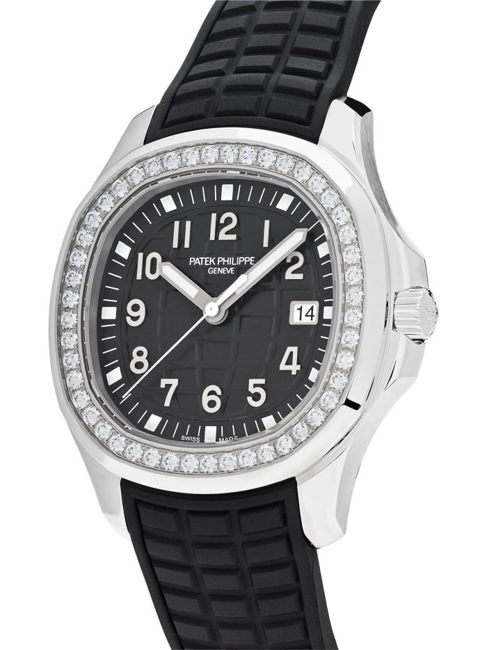 Black dial with black silicone strap watch 38.8 mm - Image 3