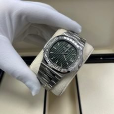 Green dial silver stainless steel strap men's watch 40 mm - Image 24