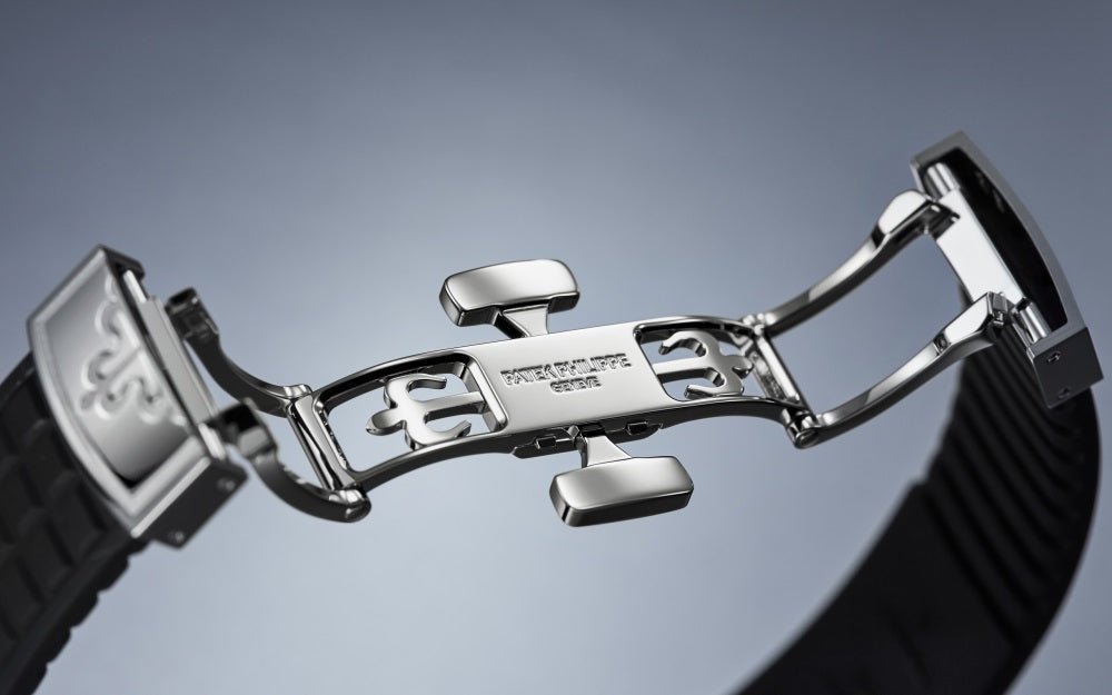 Black dial with black silicone strap watch 38.8 mm - Image 16