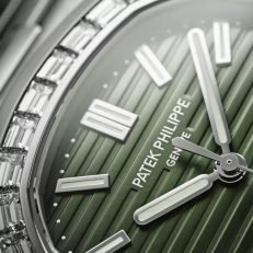 Green dial silver stainless steel strap men's watch 40 mm - Image 32