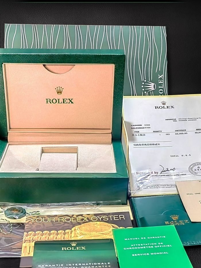 Rolex GMT-Master II 116718-LN-78208 Green Disc Watch - Image 11