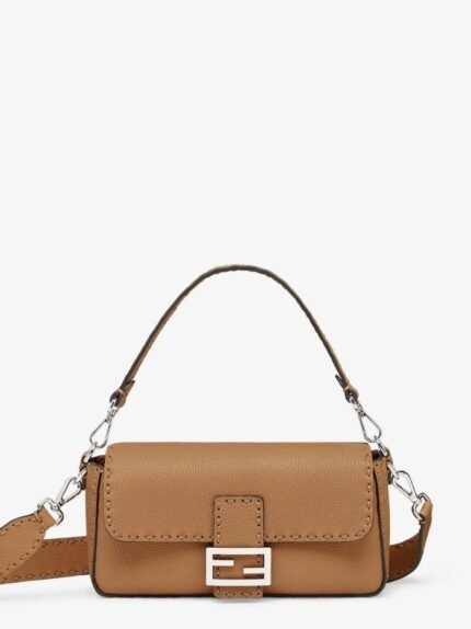 Baguette Medium 612 Hand-Sewn Topstitches