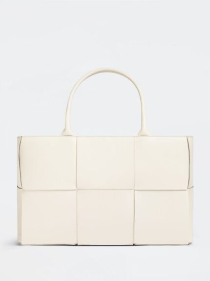Bottega Veneta Medium Arco Tote Bag