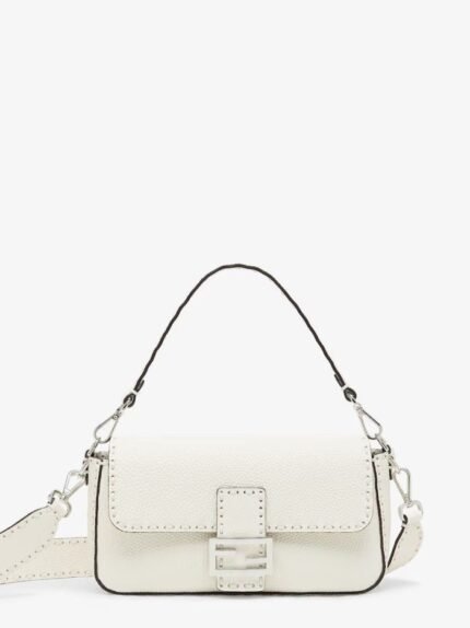 Baguette Medium 612 Hand-Sewn Topstitches