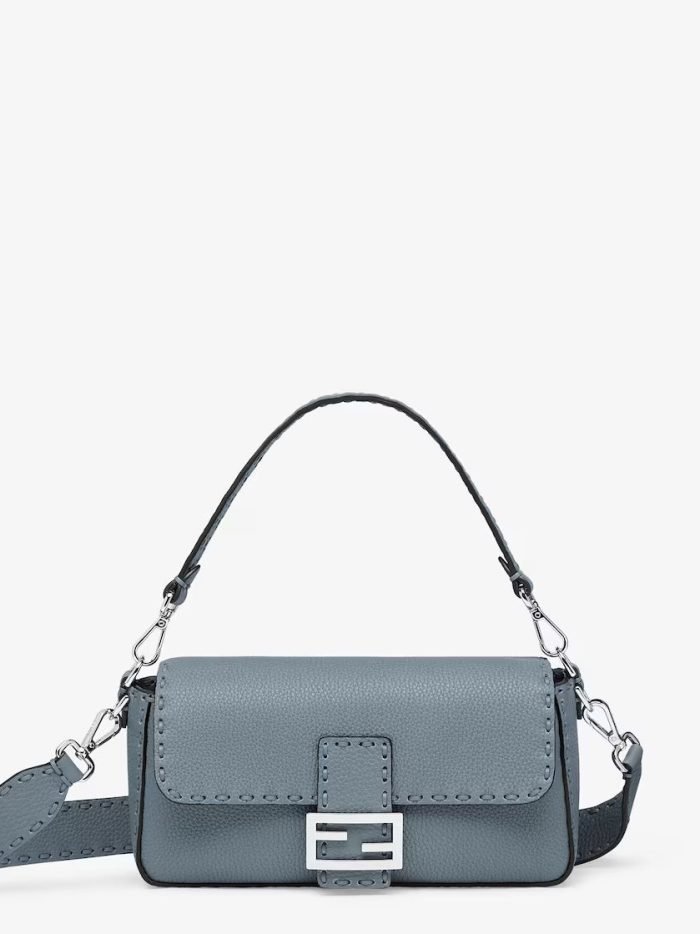 Baguette Medium 612 Hand-Sewn Topstitches